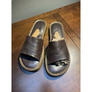 BORN Women's Slide Sandals Brown Leather US 7/ EU 38 Slip On Easy On Flat